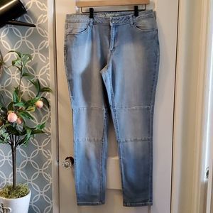 Womens lightwash skinny jeans